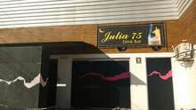 Julia 75 boate