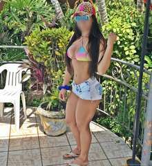 Leticia a morena mais top com local na Barra