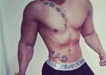 bi MASCULINO ATRACTIVO joven