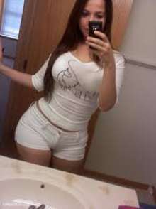 Hermosa y joven escort calentísima.Podemos hacer muchas cos