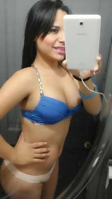 Ashley  sexy  travesti  ecuatoriana
