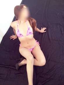 pendejita ardiente y culona 18 añitos