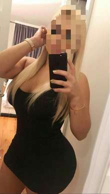 Rubia voluptuosa 19 años