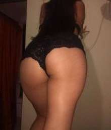 PERVERSA CULONSITA MUY CALIENTE ESPERÁNDOTE RUBI SIN APUROS
