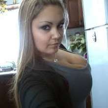 RUBIA DE BUENAS CADERAS  LENGUITA TRAVIESA