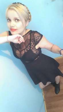9,9,6,1,6,2,7,6,6, RICA BLANQUITA CON CURVAS Y ESTILOSO LOOK