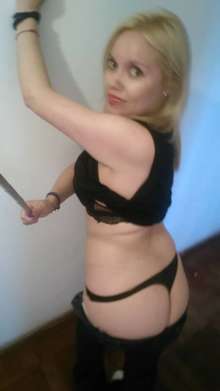 999027322 Y 986932975, CARITA ANGELICAL, RICO CUERPO BLANQUI