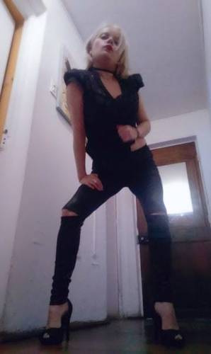 996162766, MUJER BELLA, SENSUAL Y ANGELICAL MUY CARIÑOSA EN