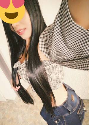 Domingo masajes colombiana exuberante
