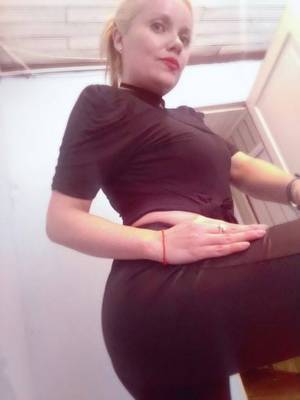 996162766, maria ignacia, bella y sensual rubia blanquita co