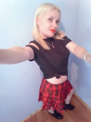 9,9,6,1,6,2,7,6,6, Sensual rubia blanquita esperándote bebe