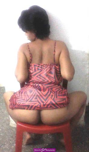 Elizabeth  juguetona y caliente