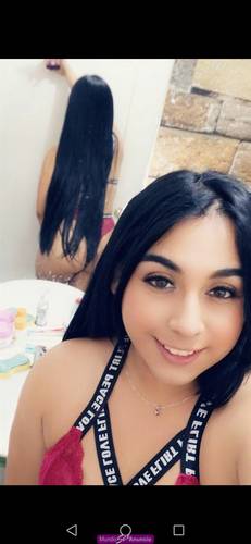 Hermosa niña transs experta en principiantes