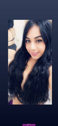 Isbella niña transs super femenina con ftos reales