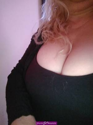 Rubia madurita voluptuosa metro baquedano
