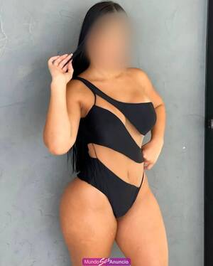 Rubí jovencita colombiana bien caliente