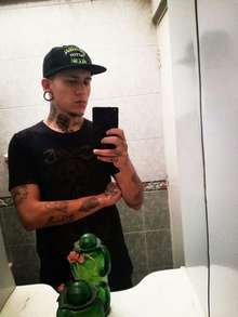Joven Top universitario Candente Discreto