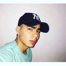 SCORT GAY COMPLACIENTE