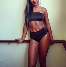 HERMOSA ACOMPAÑANTE CON UNA FIGURA INFARTANTE
