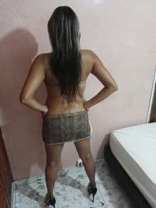 a Toda Gata (Le Encanta La Leche) Madura Sencillamente Real