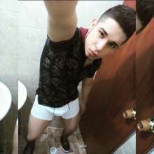 POLLO ESTEBAN CHICO CON SITIO SEXO YA WHATSAPP 314 381 6792