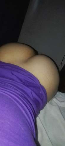ME ENCANTA MAMAR,joven con la nalga grande