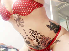 MAMASOTA TATUADA,RUBIA 34 AÑOS MUY COMPLACIENTE