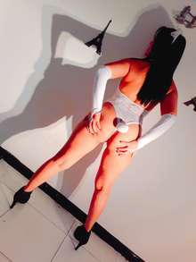 Zorra  ardiente con ganas  de follar