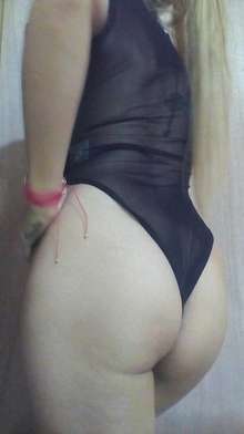 LINDA DESCOMPLICADA CON PORTE Y DISCRECION