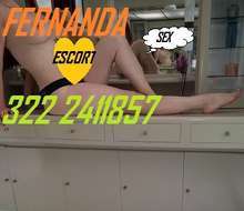 HERMOSA PAISA COMPLACIENTE