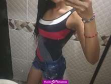 Primeriza y hermosa estudiante  dama de compañia