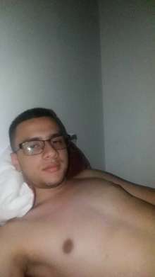 POLLO PAISA DE 20 AÑ0S ACTIVO CON GANAS DE COMPLACERTE....
