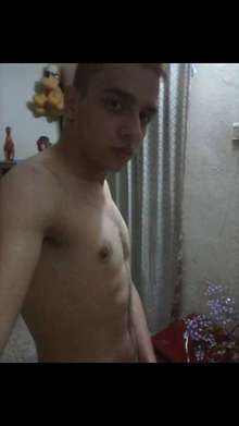 SERIO....VARONIAL..ACTIVO...RESERVADO..DISCRETO...