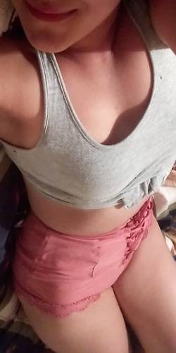 Hola soy Anny seré tu amante, por un rato