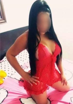 camila linda universitaria de 19 añitos muy complaciente