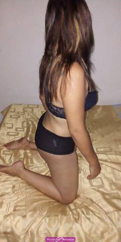 Jenny chica ardiente extrovertida