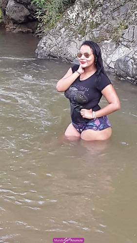 Gordita morena de 28 años natural VEN FOLLAME