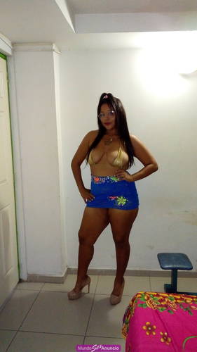Sofía gordita perra morena cuerpo 100 porciento natural