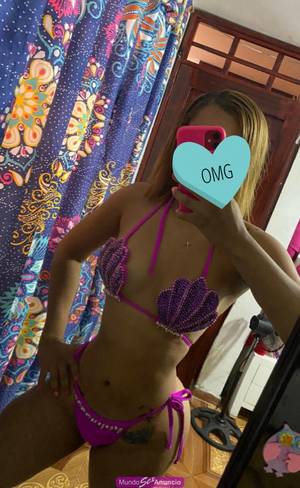 Estoy tan arrechita muy caliente quiero rico sexo