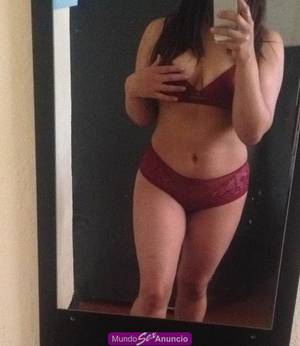 Linda y complaciente scort