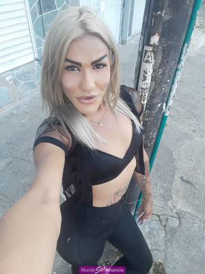 Chica TRANSEXUAL  universitaria CON SITIO DISCRETO