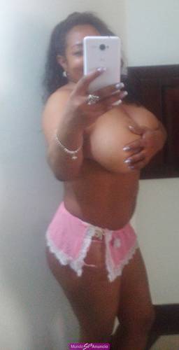 negra madura bien tetona te atiendo