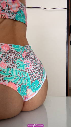 Sexy cariñosa extrovertida