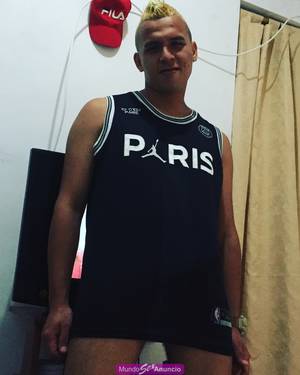 2 jóvenes activos machos con sitio en Cali solo 2duos