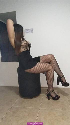 PERRITAS DELICIOSAS CON LA CHOCHITA MOJADA