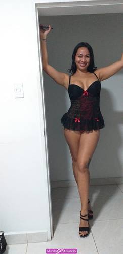 MUJER ARDIENTE LLENA DE GANAS DE VERGAS