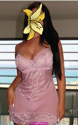 Hermosa chica tetona
