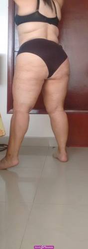 Gordita madura arrecha hora de 50.000 mil oral derramate boc