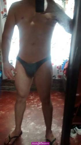 HOMBRE ATIENDE A CABALLEROS CON SEDE PRIVADA O DOMICILIOS