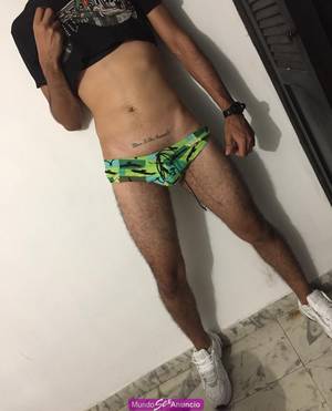 Chico atletico....atiende damas caballeros y parejas